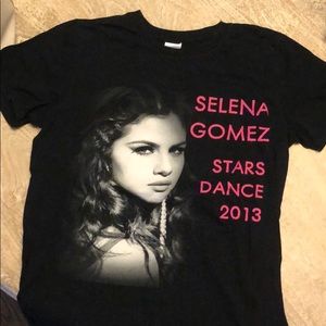 Selena Gomez 2013 concert shirt black pink white